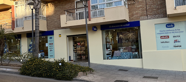 main image 4