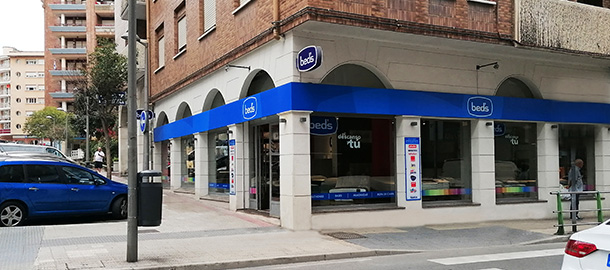 main image 4