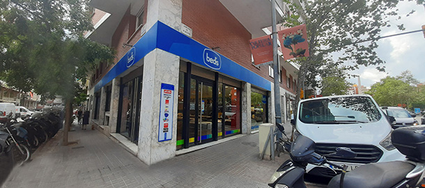 main image 3