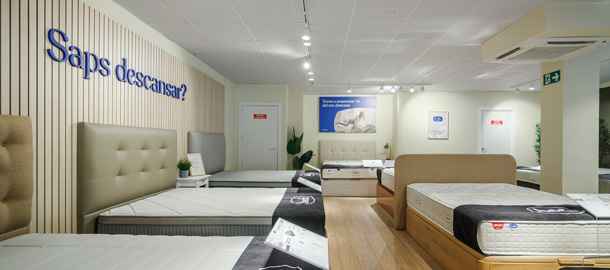 main image 2